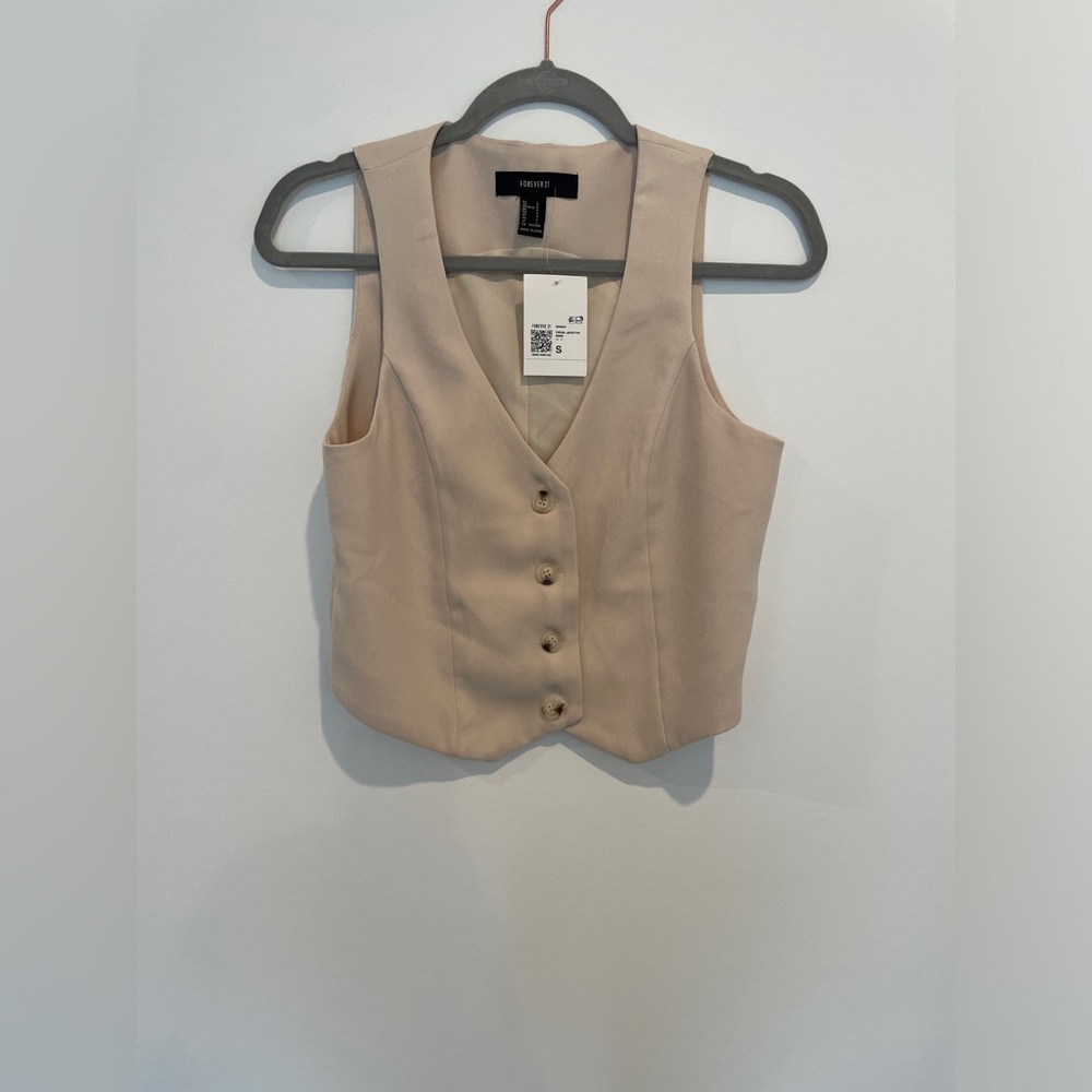 Forever 21 Cream Sleeveless Jacket